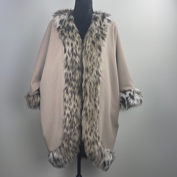 Adrienne Landau Stylish Long Coat Ladies Size M- - Picture 2 of 13